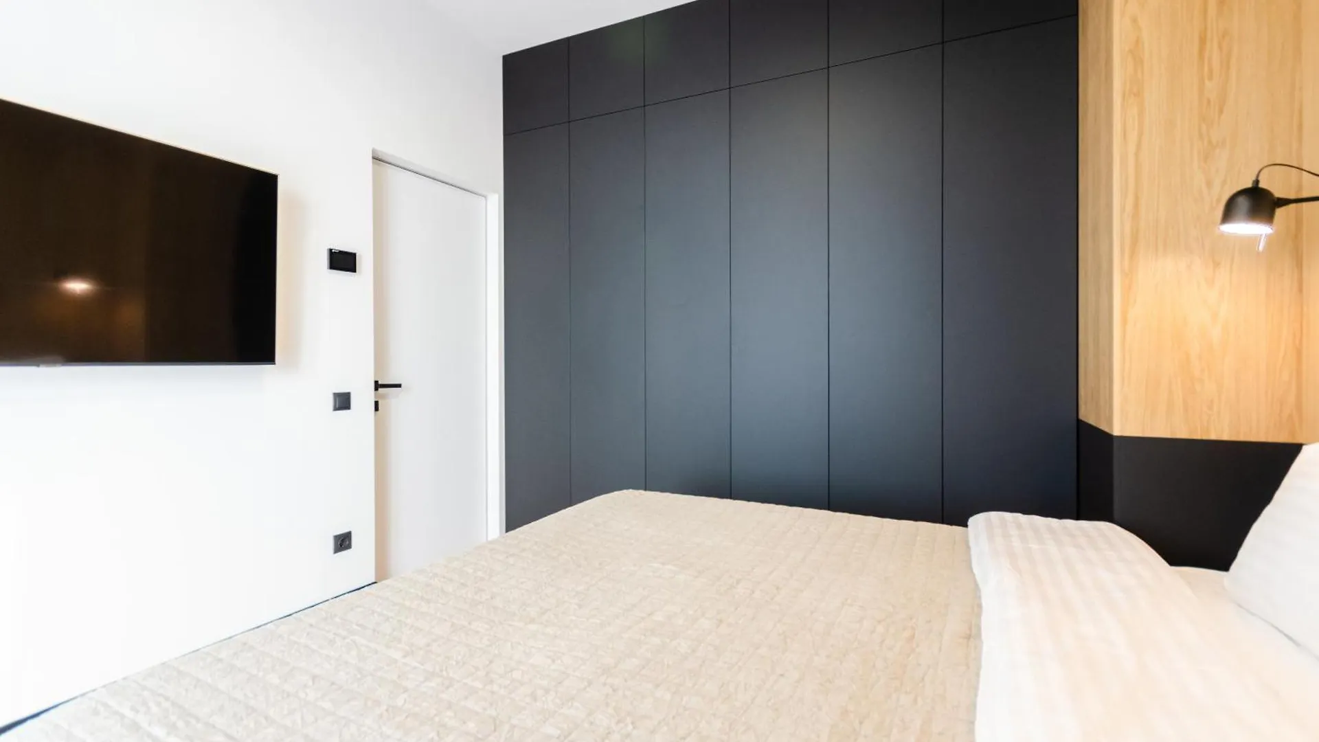 Petrovdom Apartments 7-180 In Rc Yaroslaviv Grad, Bulvarno-Kudriavska 17 Κίεβο Ουκρανία