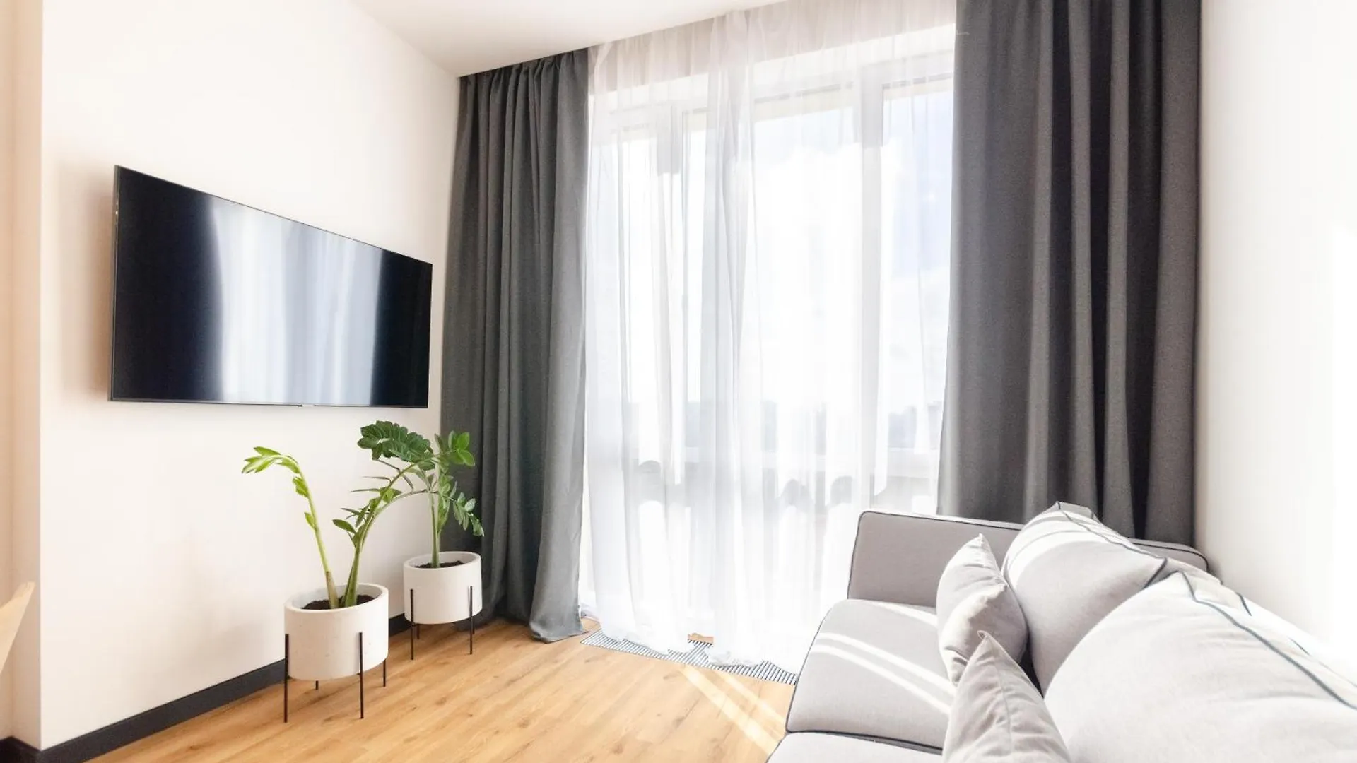 Petrovdom Apartments 7-180 In Rc Yaroslaviv Grad, Bulvarno-Kudriavska 17 Κίεβο 0*,  Ουκρανία