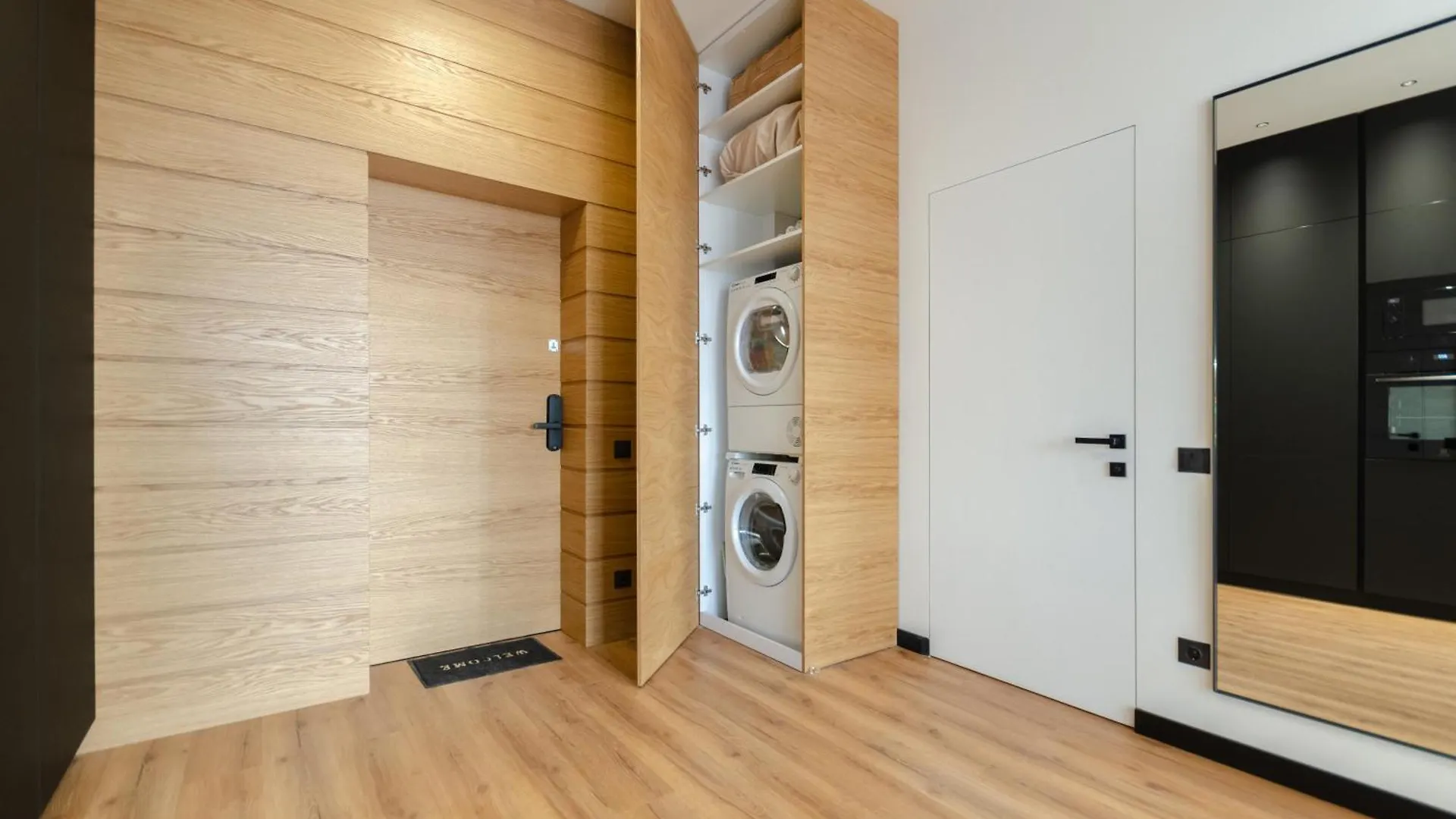 Petrovdom Apartments 7-180 In Rc Yaroslaviv Grad, Bulvarno-Kudriavska 17 Κίεβο