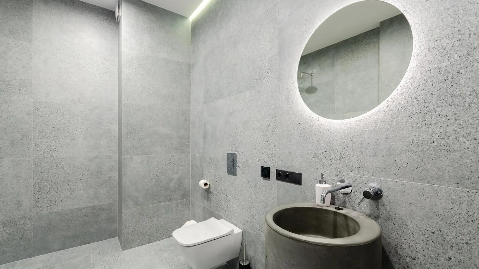 Petrovdom Apartments 7-180 In Rc Yaroslaviv Grad, Bulvarno-Kudriavska 17 Kijev